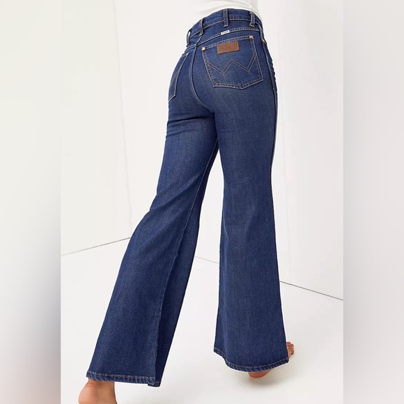Free People X Wrangler Wanderer 622 High Rise Flare Jeans. NWT. Dark Wash - Picture 5 of 13